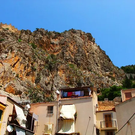 Casa Barranco Cefalu